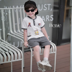 Set bộ tay ngắn cổ trụ họa tiết Gấu Funny và quần short đi chơi đi biển cho bé trai size 1 tới 7 tuổi BERNIE H1125B37