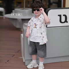  Set sơ mi 3 chi tiết áo tay ngắn họa tiết in tràn Cún áo ba lỗ kèm quần short kaki cho bé trai 9 tới 28kg BERNIE H1225B38