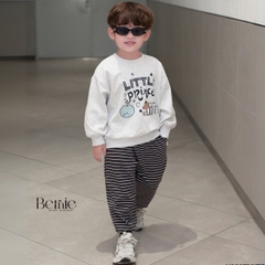 Set bộ nỉ dài tay họa tiết in chữ Little kèm quần dài kẻ ngang cho bé trai size 1 đến 7 tuổi BERNIE H0625B20