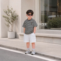 Set bộ áo thun tay ngắn họa tiết kẻ ngang Safari kèm quần short kaki cho bé trai size 9 đến 28kg BERNIE H0326B38