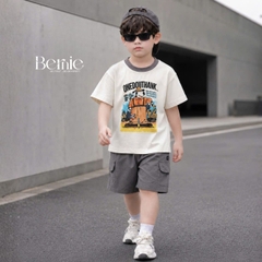 Set bộ tay ngắn áo thun họa tiết Happy Worker kèm quần short kaki cho bé trai size 9 đến 28kg BERNIE H0326B35