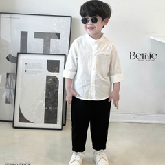 Áo sơ mi trắng dài tay cổ trụ, cổ tàu cho bé trai size 1 tuổi tới 7 tuổi Bernie T0625A26