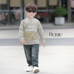 Áo thun áo phông tay dài in chữ Lucky nhiều màu unisex cho bé trai bé gái đi học đi chơi 9 đến 27kg BERNIE H0725A26