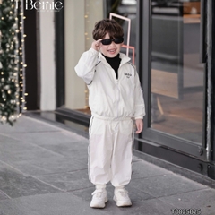 Set bộ dài tay thể thao kèm quần chất gió 2 lớp thêu Hello cho bé trai bé gái size 9 tới 28kg BERNIE T0825B25