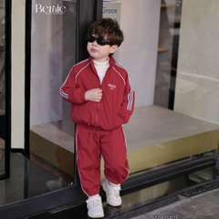 Set bộ dài tay thể thao kèm quần chất gió 2 lớp thêu Hello cho bé trai bé gái size 9 tới 28kg BERNIE T0825B25