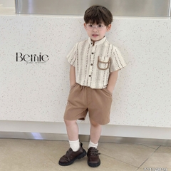 Set sơ mi cổ trụ chất đũi ngắn tay họa tiết thổ cẩm kèm quần short kaki cho bé từ 9kg tới 28kg BERNIE T1124B19