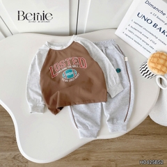 Set bộ tay dài chất thun cotton họa tiết bóng bầu dục màu nâu kèm quần dài cho bé trai size 1 đến 7 tuổi BERNIE H0425B52