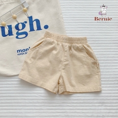Quần sooc đùi linen kaki mềm bé trai bé gái unisex màu trắng nâu be BERNIE phong cách hàn quốc 7kg đến 30kg