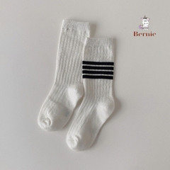 Tất vớ trơn sọc 1 bên unisex cho các bé trai bé gái nhà BERNIE basic nhiều màu trơn 2 đến 7 tuổi