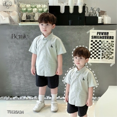 Áo sơ mi tay ngắn họa tiết caro màu trắng xanh phối hình thêu hươu size từ 9 tới 28kg BERNIE T0124A24