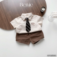 Set bộ sơ mi tay ngắn thêu gấu kèm cà vạt rời và quần short cho bé trai từ 9 đến 25kg BERNIE H0125B30