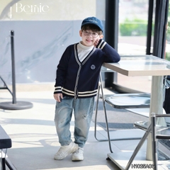 Áo len Cadigan Smart Boy phong cách vintage họa tiết huy hiệu cho bé trai bé gái size 9 đến 25kg BERNIE H1025A06