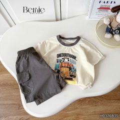 Set bộ tay ngắn áo thun họa tiết Happy Worker kèm quần short kaki cho bé trai size 9 đến 28kg BERNIE H0326B35