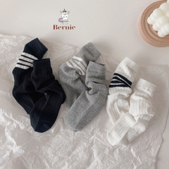 Tất vớ trơn sọc 1 bên unisex cho các bé trai bé gái nhà BERNIE basic nhiều màu trơn 2 đến 7 tuổi