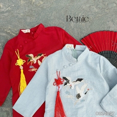 Áo dài cách tân bé trai mặc tết chất tafta thêu hạc màu xanh màu đỏ size 10 đến 25kg BERNIE 0824B37