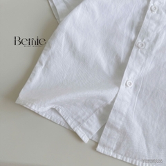 Áo sơ mi trắng ngắn tay cổ trụ, cổ tàu cho bé trai size 1 tuổi tới 7 tuổi Bernie T0625A26