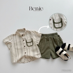 Set sơ mi cổ trụ chất đũi ngắn tay họa tiết thổ cẩm kèm quần short kaki cho bé từ 9kg tới 28kg BERNIE T1124B19