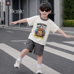 Set bộ tay ngắn áo thun họa tiết Happy Worker kèm quần short kaki cho bé trai size 9 đến 28kg BERNIE H0326B35