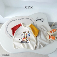 Set bộ cotton Hươu vui vẻ sắc màu cho bé trai áo thun cotton họa tiết Hươu nhỏ vui vẻ và quần short đùi kaki 1 đến 7 tuổi BERNIE H0725B64