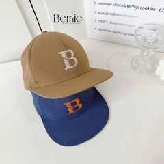 Mũ lưỡi trai mũ thêu chữ B màu xanh màu nâu màu be cho bé trai bé gái từ 1 tới 7 tuổi BERNIE H30095