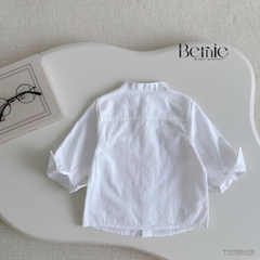 Áo sơ mi trắng dài tay cổ trụ, cổ tàu cho bé trai size 1 tuổi tới 7 tuổi Bernie T0625A26