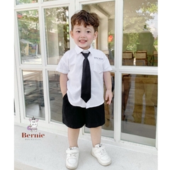 Set đồ bộ đi chơi bé trai BERNIE áo sơ mi ngắn tay và cà vạt phối huy hiệu Sandal cho bé từ 9 đến 24kg