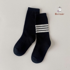 Tất vớ trơn sọc 1 bên unisex cho các bé trai bé gái nhà BERNIE basic nhiều màu trơn 2 đến 7 tuổi