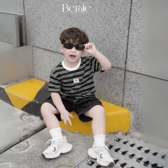 Đồ bộ cộc họa tiết kẻ ngang kèm quần kaki túi hộp cho bé trai size từ 9đến 24kg BERNIE KIDS P0125B23