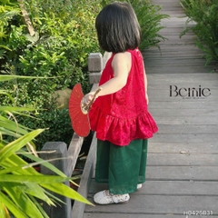Set yếm lụa đỏ thêu thỏ ngọc kèm quần dài xanh tết trung thu bé gái chất lụa gấm BERNIE 1 tuổi đến 7 tuổi H0425B31 