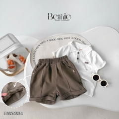 Set bộ polo tay ngắn màu trắng kem họa tiết in túi và chữ kèm quần short nâu cho bé trai 1 đến 7 tuổi BERNIE H0225B25