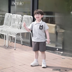 Set bộ polo tay ngắn cổ dệt họa tiết kẻ ghi phối túi ngực kèm quần short kaki size 1 đến 7 tuổi BERNIE H1025B63
