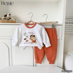 Set bộ cotton áo tay dài phối cổ Picnic Bear kèm quần dài cho bé trai size 9 tới 25kg BERNIE V0526B28