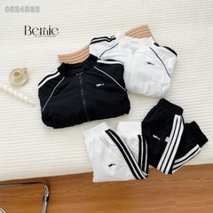Set bộ gió dài tay thể thao 2 lớp màu trắng màu đen sơ mi unisex cho bé trai bé gái 1 đến 7 tuổi BERNIE 0524B32
