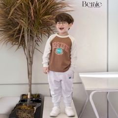 Set bộ tay dài chất thun cotton họa tiết bóng bầu dục màu nâu kèm quần dài cho bé trai size 1 đến 7 tuổi BERNIE H0425B52