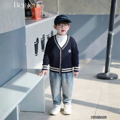 Áo len Cadigan Smart Boy phong cách vintage họa tiết huy hiệu cho bé trai bé gái size 9 đến 25kg BERNIE H1025A06