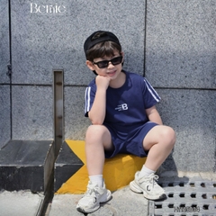 Set bộ thể thao cotton áo tay ngắn thêu Bernie Boy kèm quần short cho bé trai bé gái size 1 đến 7 tuổi H1125B34
