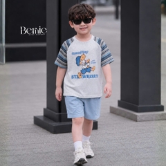 Set tay ngắn áo raplang họa tiết kẻ Good boy kèm quần short kaki cho bé trai size 9 đến 28kg BERNIE H0226B36