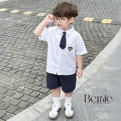 Set bộ sơ mi tay ngắn bé trai áo sơ mi trắng kèm cà vạt phối huy hiệu cho bé 9đến 24kg T0425B63