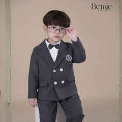  Set vest chéo 4 khuy công tử kèm nơ thêu huy hiệu cho bé trai 1 đến 7 tuổi BERNIE H0725B83