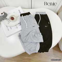  Quần dài quần da cá lưng thun phối màu bo chun họa tiết thêu chữ Hey cho bé trai bé gái size 9 tới 28kg BERNIE H0925Q37