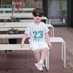 Set bộ thể thao tay ngắn họa tiết kẻ sọc số 23 cho bé trai kèm quần short size 9 tới 28kg BERNIE T1025B66Đ