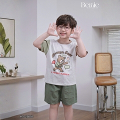 Set bộ tay ngắn phối màu họa tiết Sóc và Gấu kèm quần short kaki cho bé trai 9 tới 28kg BERNIE H1025B56