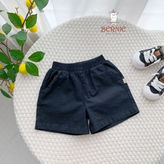 Set đồ bộ đi chơi bé trai BERNIE áo sơ mi ngắn tay và cà vạt phối huy hiệu Sandal cho bé từ 9 đến 24kg
