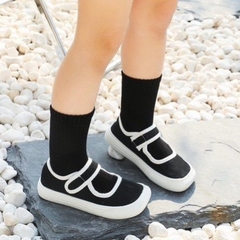 Tất vớ trơn cổ cao học sinh cho trẻ em unisex bé trai bé gái màu đen trắng xám BERNIE