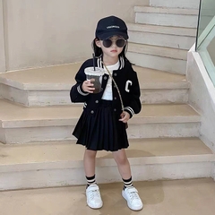 Tất vớ thể thao unisex cổ cao sọc viền cho bé trai bé gái màu trắng đen xám 1 đến 5 tuổi BERNIE