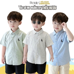 Áo sơ mi tay ngắn họa tiết caro màu trắng xanh phối hình thêu hươu size từ 9 tới 28kg BERNIE T0124A24
