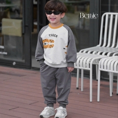 Set bộ thun da cá dài tay áo raplang phối màu họa tiết Animal kèm quần dài size 9 tới 28kg BERNIE T0725B36