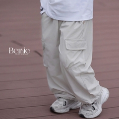Quần dài quần gió mềm phối túi hộp gấu quần có dây rút unisex cho bé trai bé gái size 9 tới 25kg BERNIE T0825Q03
