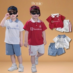 Set bộ polo tay ngắn cho bé trai áo thun polo cổ dệt hình in huy hiệu team Bernie và quần short size 9 tới 28kg H1025B51