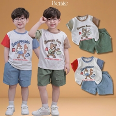 Set bộ tay ngắn phối màu họa tiết Sóc và Gấu kèm quần short kaki cho bé trai 9 tới 28kg BERNIE H1025B56